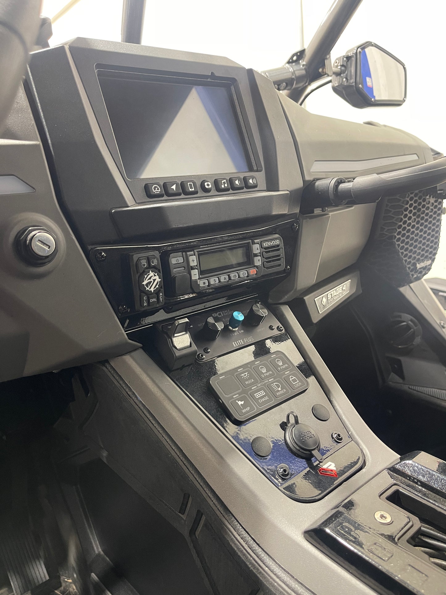 2025 - Polaris RZR PRO R - Kenwood Radio & Intercom Dash Mount, Switch Pros 8 Gang