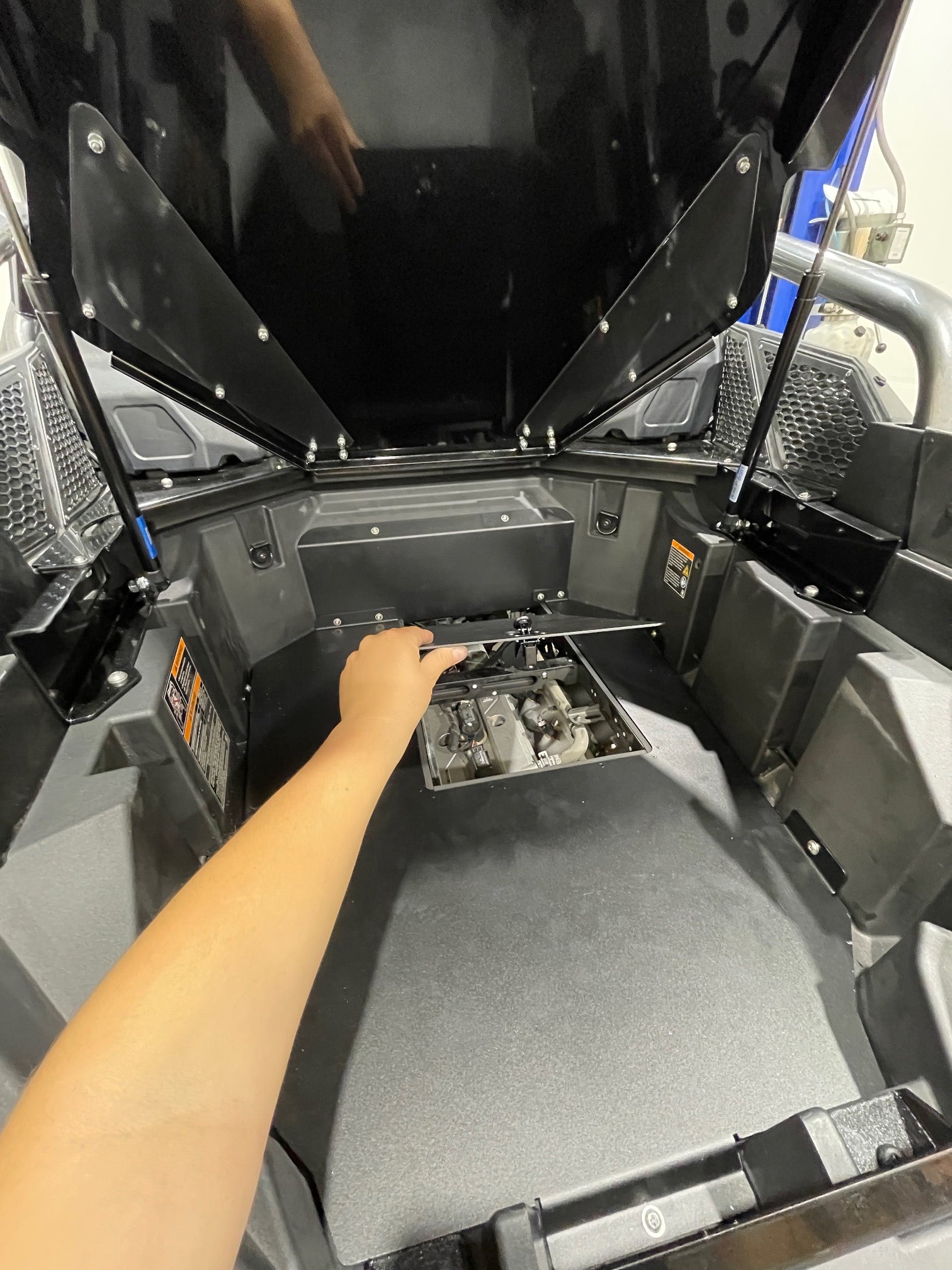 Access your Polaris Pro R Engine without removing your bed.